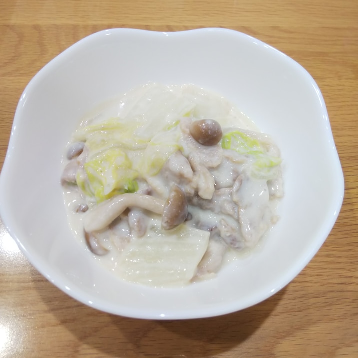 味噌がミソ！豚肉と白菜の和風クリーム煮